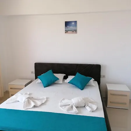 Azamara 招待所 3*