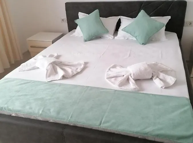 Azamara 科斯蒂内什蒂