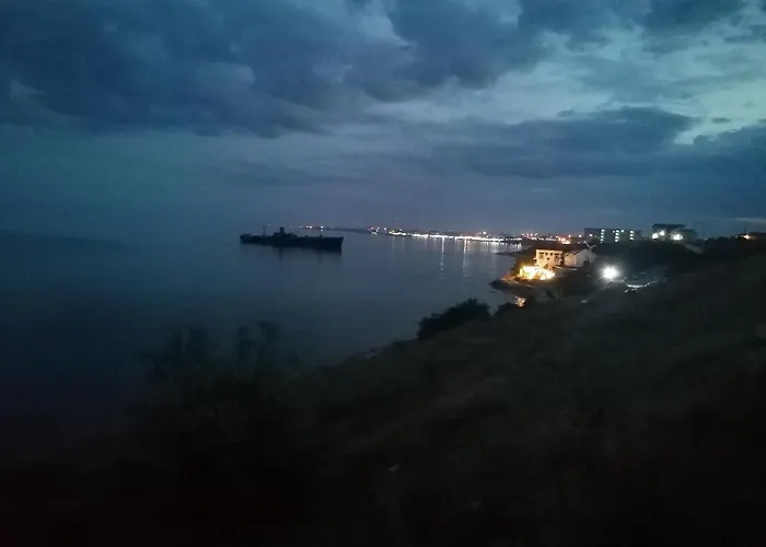 招待所 Azamara 3*