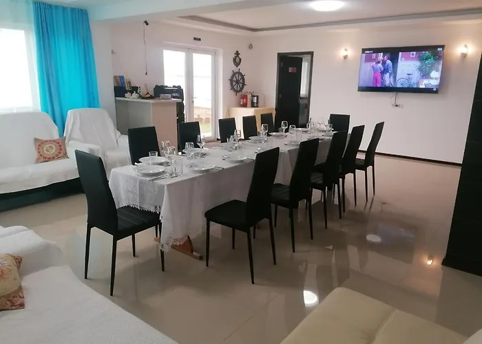 招待所 Azamara 3*